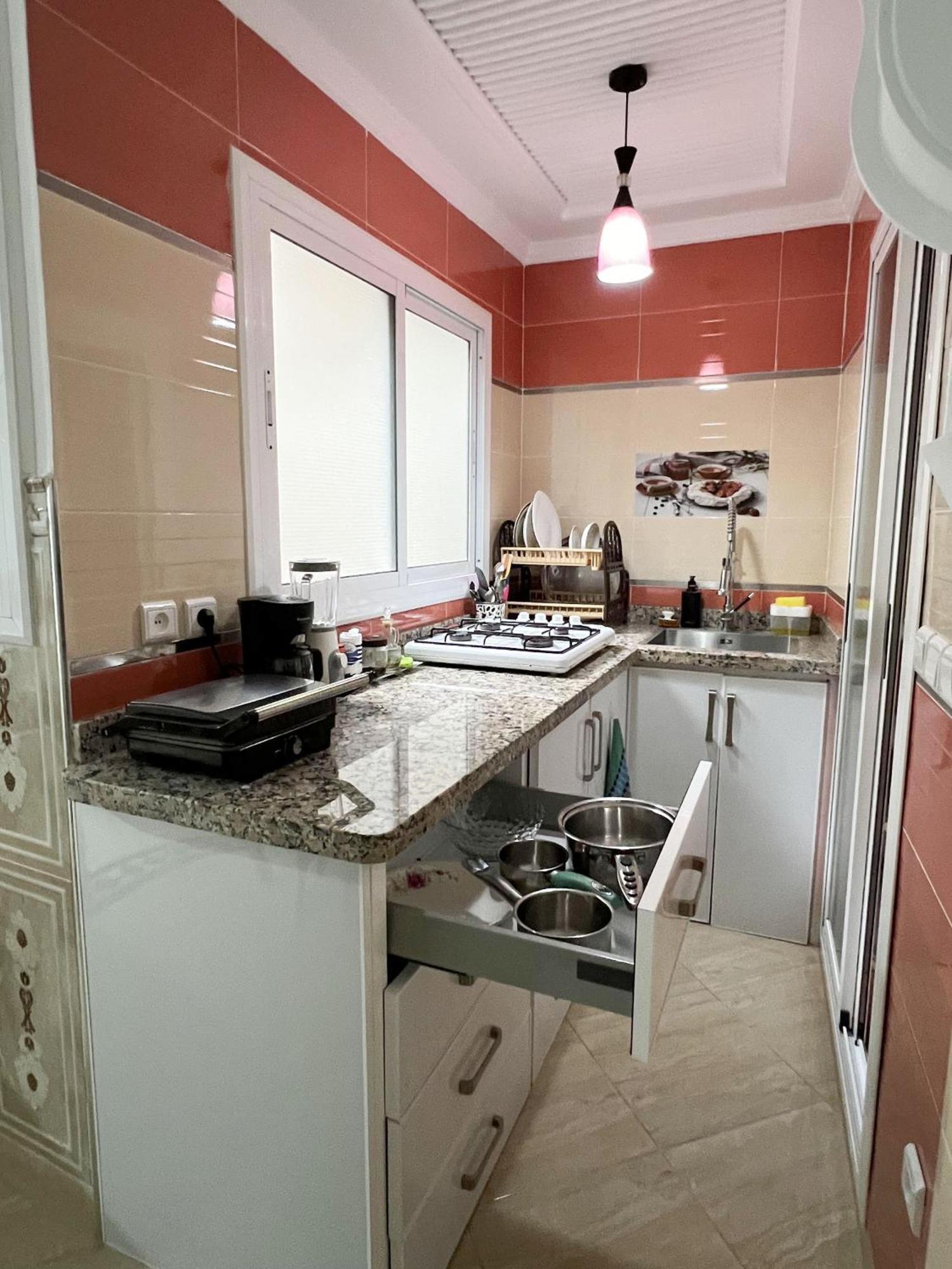 Mira Appartement -Lovely, Tidy & Close To Beaches And City Center Al Hoceima Luaran gambar